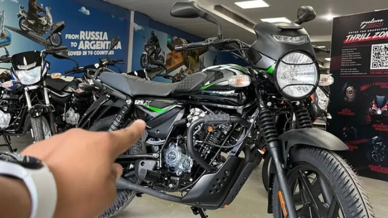 Bajaj CT 125 X